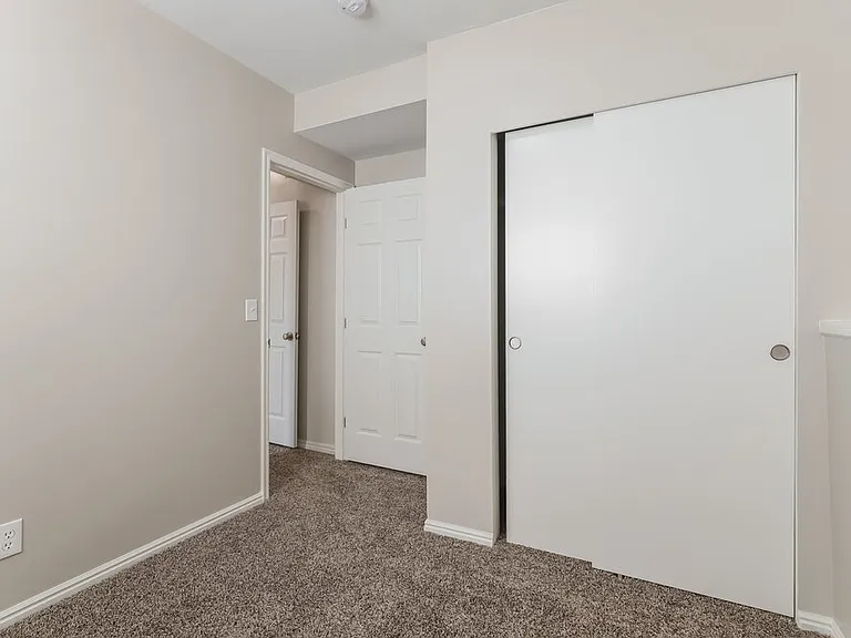 8492 S Merrick Ct — Photo 14
