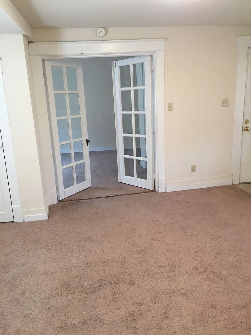 1014 Rogers St — Photo 4