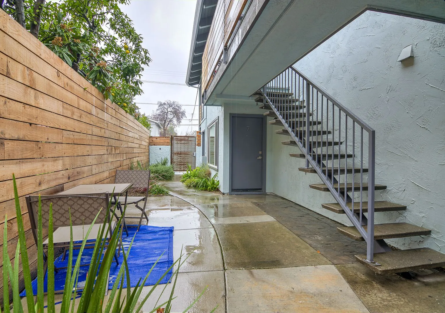 2619 T St — Photo 2