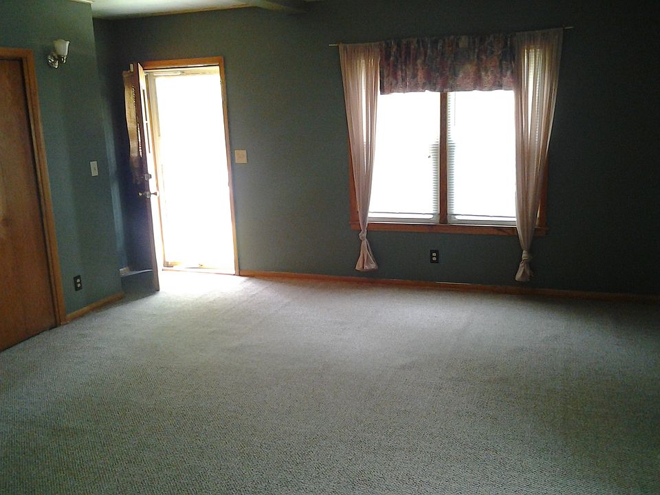 2nd image of 3227 Girard Ave N #1