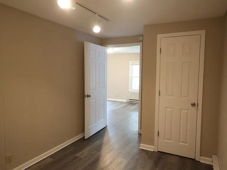 549 S Gum St — Photo 21
