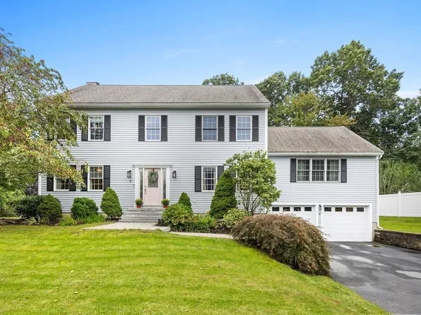 5 Bradford Green Way, Haverhill, MA 01835