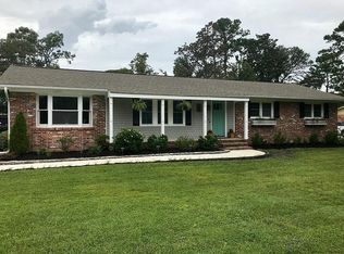 209 Oakhurst Rd, Wilmington, NC 28409