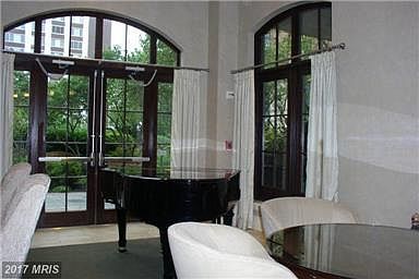 Elegant common areas at the Gallery