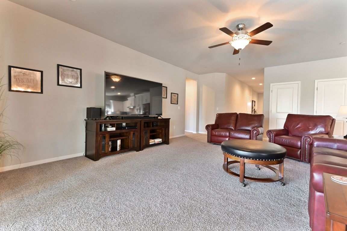 next background image