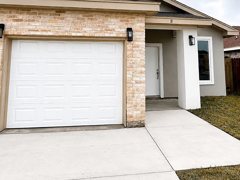 3530 De Los Reyes Dr — Photo 2