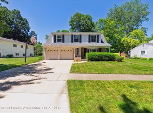 1989 Pinecrest Dr, East Lansing, MI 48823