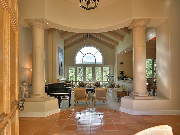 3rd image of 21836 Villa Oaks Ln