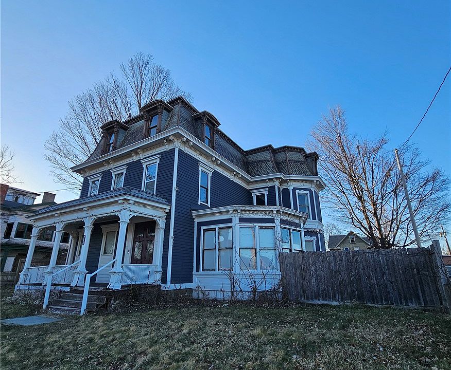 1st image of 218 W 1st St