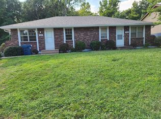 332 N Kendall Dr, Independence, MO 64056