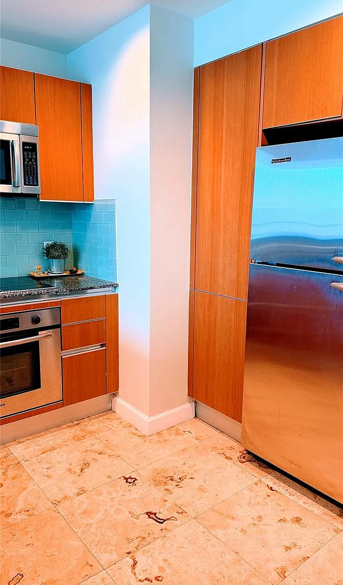 1060 Brickell Condo — Photo 4