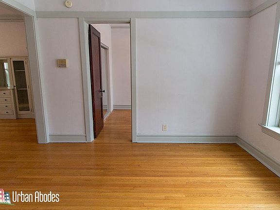 2nd image of 1355 W Winona St #Ua1