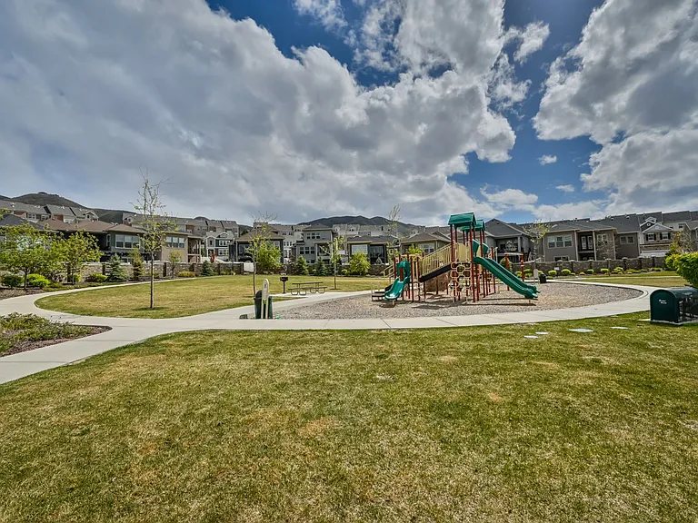 973 E Senior Band Rd — Photo 31