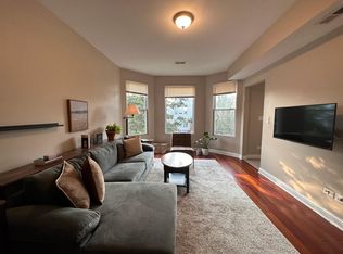 2947 N Wisner Ave #1, Chicago, IL 60618