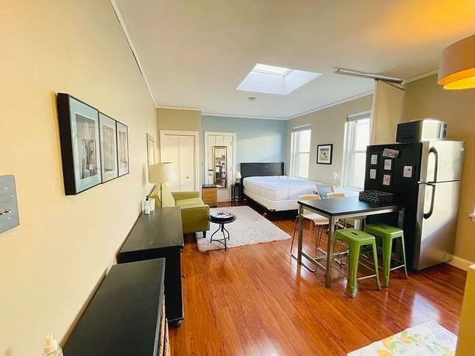 1411 Commonwealth Ave #504