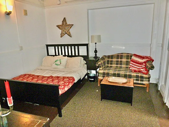 Studio, 305 sqft, $1,550 — Photo 2