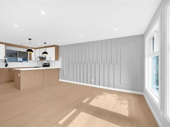 219 SE Falwood Way NE, Calgary, AB T3J 1A9