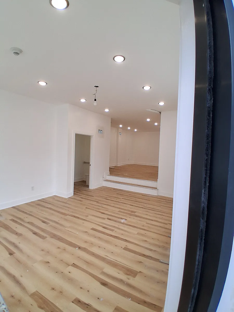 Building Photo - 6639 Crowson St