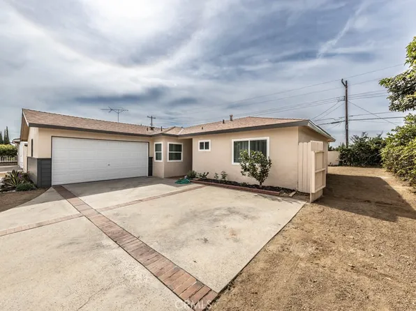 4906 Oakfield Ave, Santa Ana, CA 92703