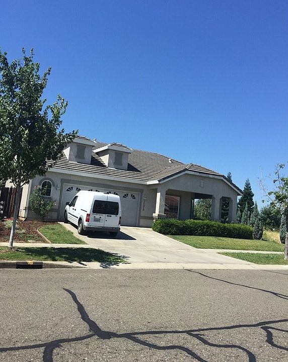 2nd image of 1576 Butte Vista Ln