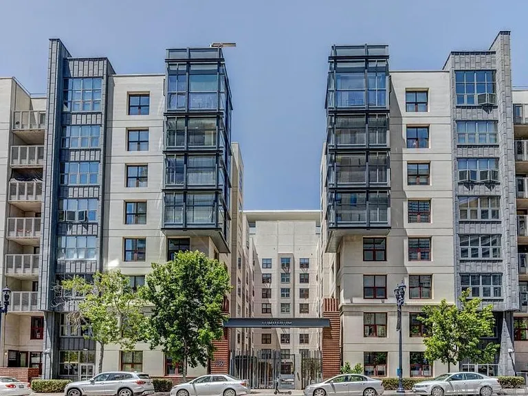1150 J St #107 — Photo 31