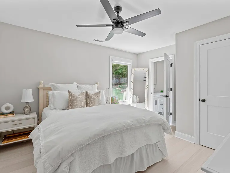3513 Brook Dr — Photo 4