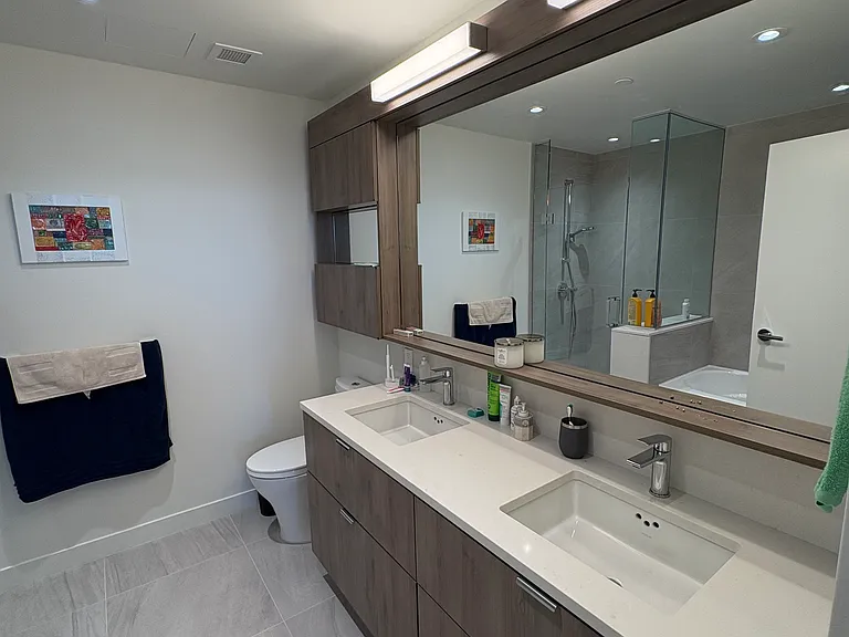755 Harbourside Dr — Photo 16