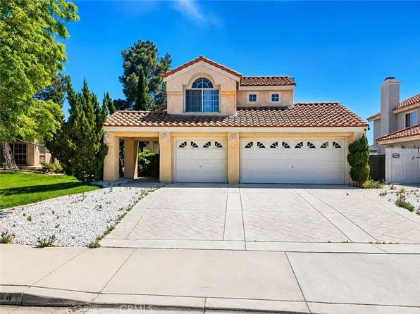 6044 Catalina Ln, Palmdale, CA 93552