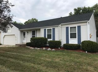 2421 E Provincial House Dr, Lansing, MI 48910