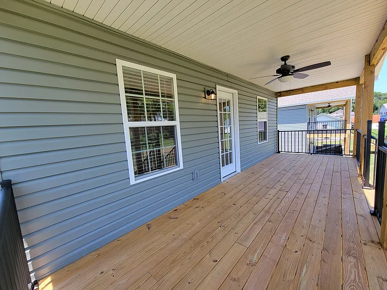517 Hendrickson St #B — Photo 8