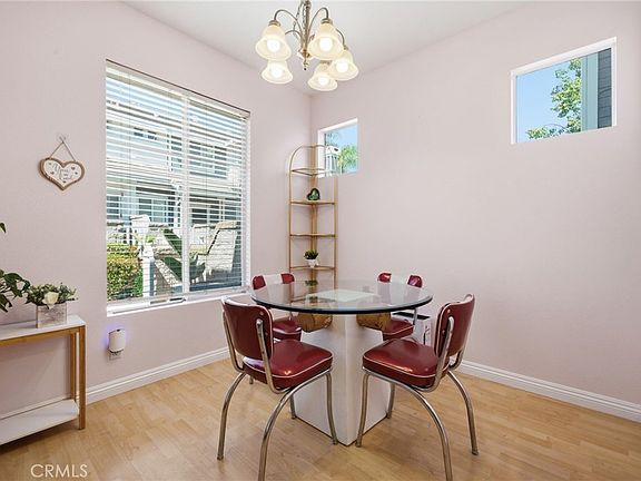 4th image of 65 Carlsbad Ln