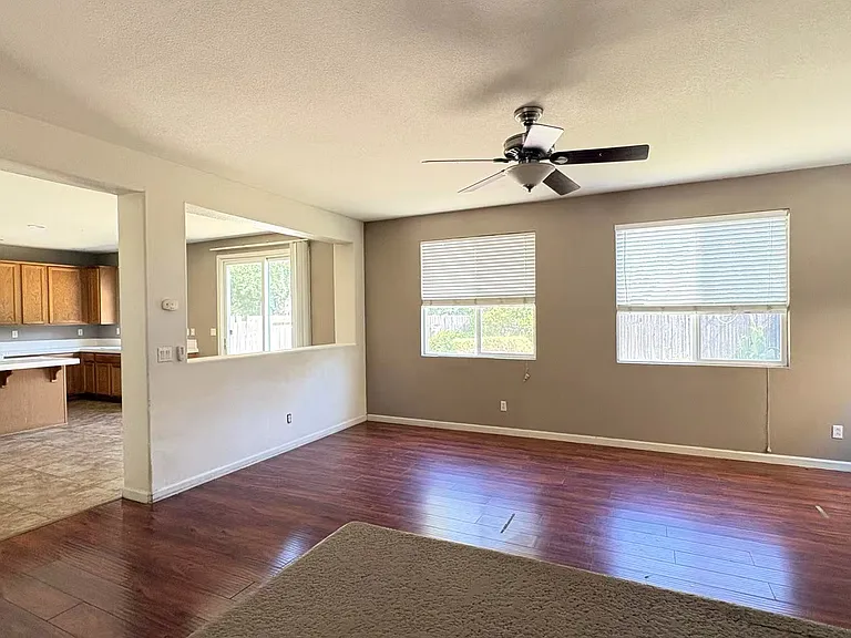 11557 Marissa Way — Photo 5
