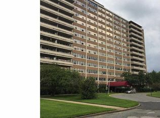 406 Barclay Towers, Cherry Hill, NJ 08034