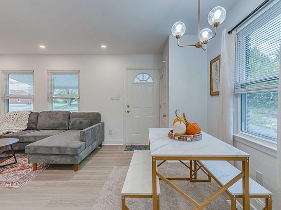 4th image of 500 Southridge Dr