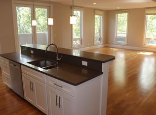 162 Hampshire St #4, Cambridge, MA 02139