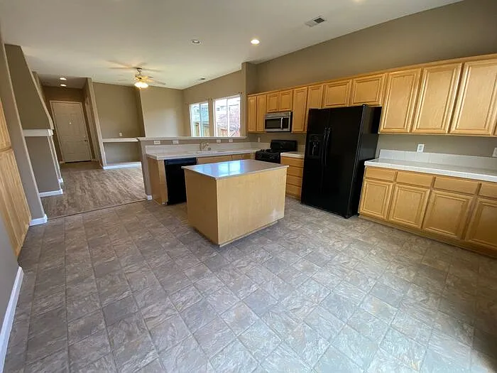 10595 Bliss Ct — Photo 16