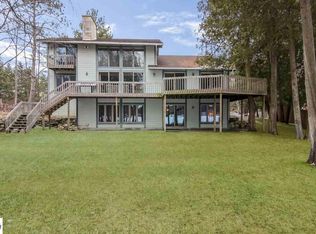 615 Cedar Shores Trl, Central Lake, MI 49622