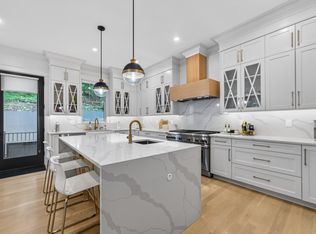 261 Tappan St #1, Brookline, MA 02445