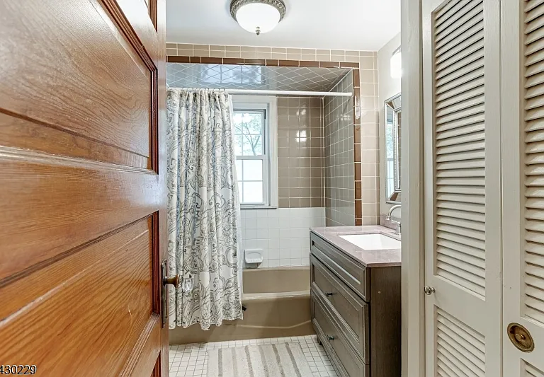 34 Fairview Ave #2 — Photo 13