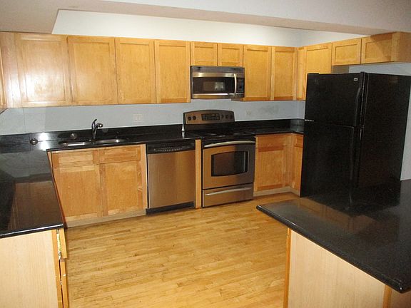 4th image of 40 E 9th St APT 1310C