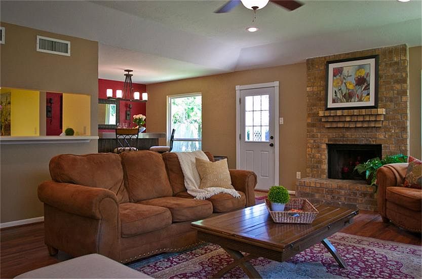 1st image of 306 Land Grant Dr