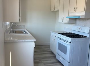9816 Park St #5, Bellflower, CA 90706