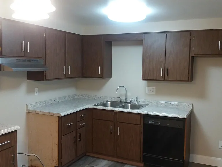 Dishwasher, Fridge, Gas Stove Included