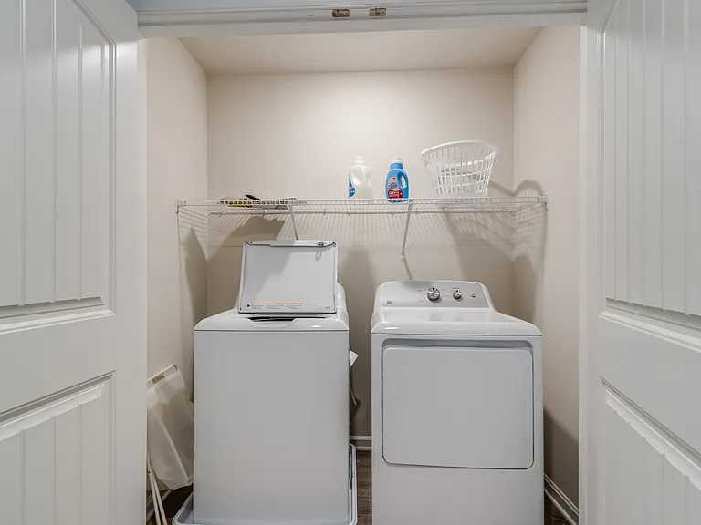 9224 Greenway Trl — Photo 35
