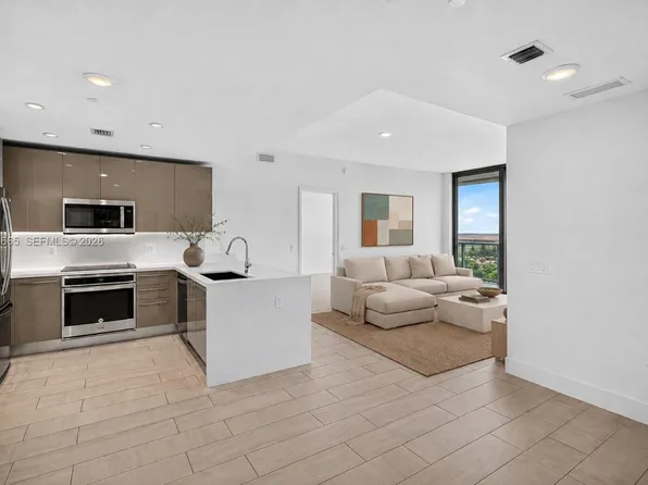 2000 Metropica Way #2111, Fort Lauderdale, FL 33323