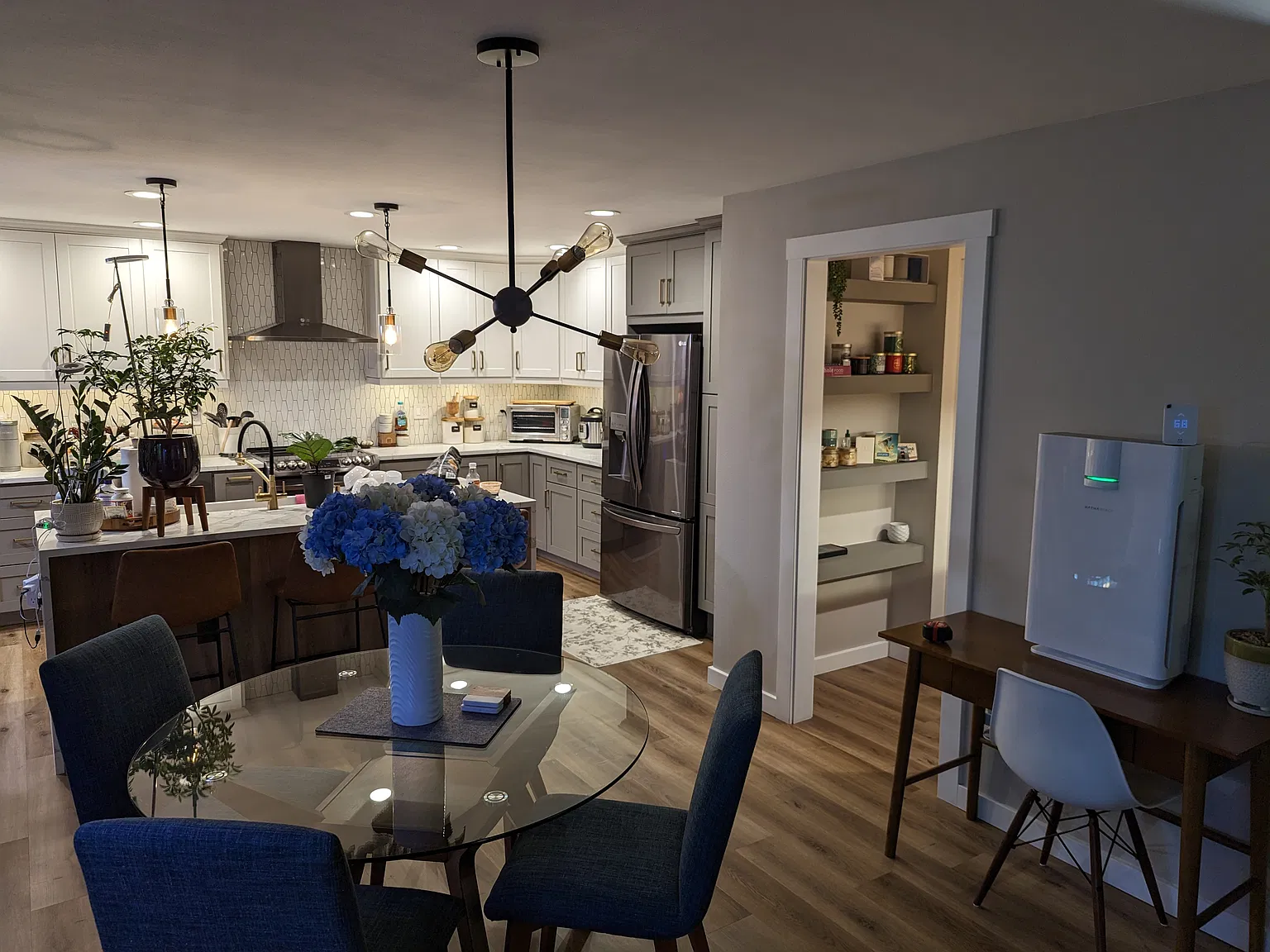 2 bed, 1250 sqft, $2,900 — Photo 4