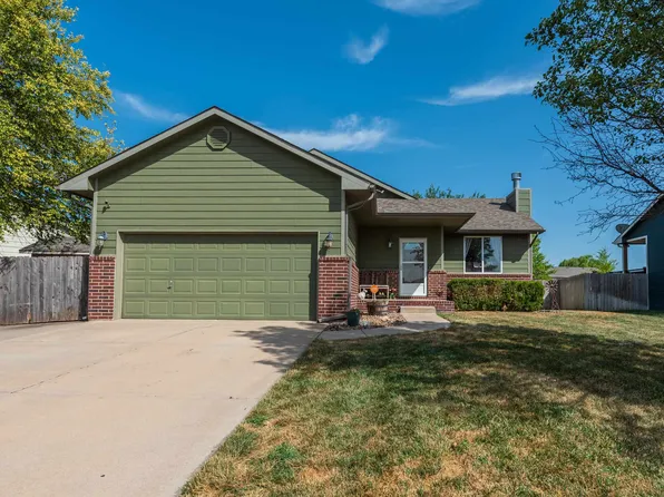 1339 E Village Estates Dr, Wichita, KS 67219
