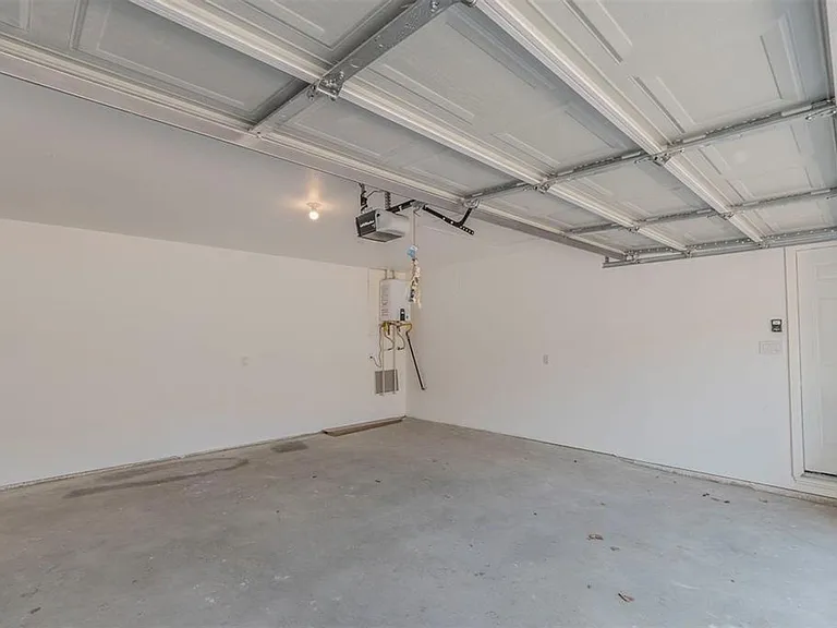3619 Merrell Rd — Photo 25