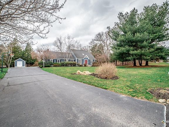 4th image of 105 Sheep Farm Dr
