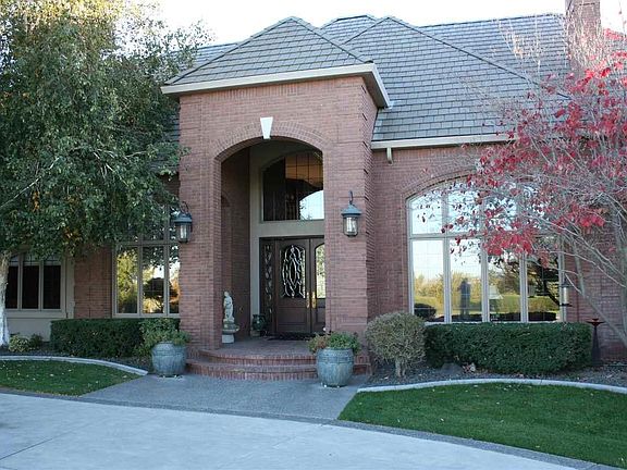 5th image of 2611 Thoroughbred Way
